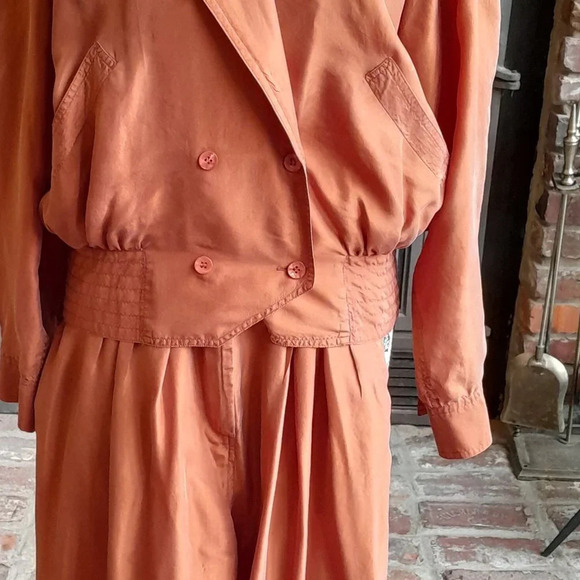Diane Gilman Vintage Silk Jacket and Pants - Picture 3 of 10